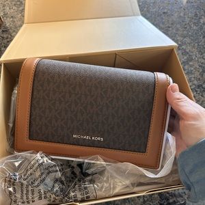 Michael Kors Crossbody